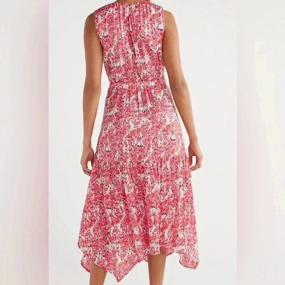 Scoop Handkerchief Hem Dress NWT - Picture 2 of 5